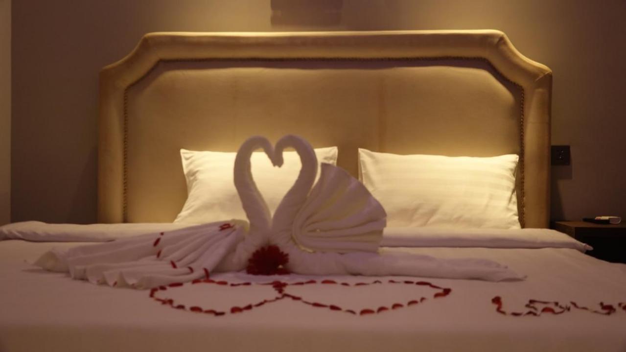 Sawadee Suorsdei Boutique Hotell Kampot Eksteriør bilde